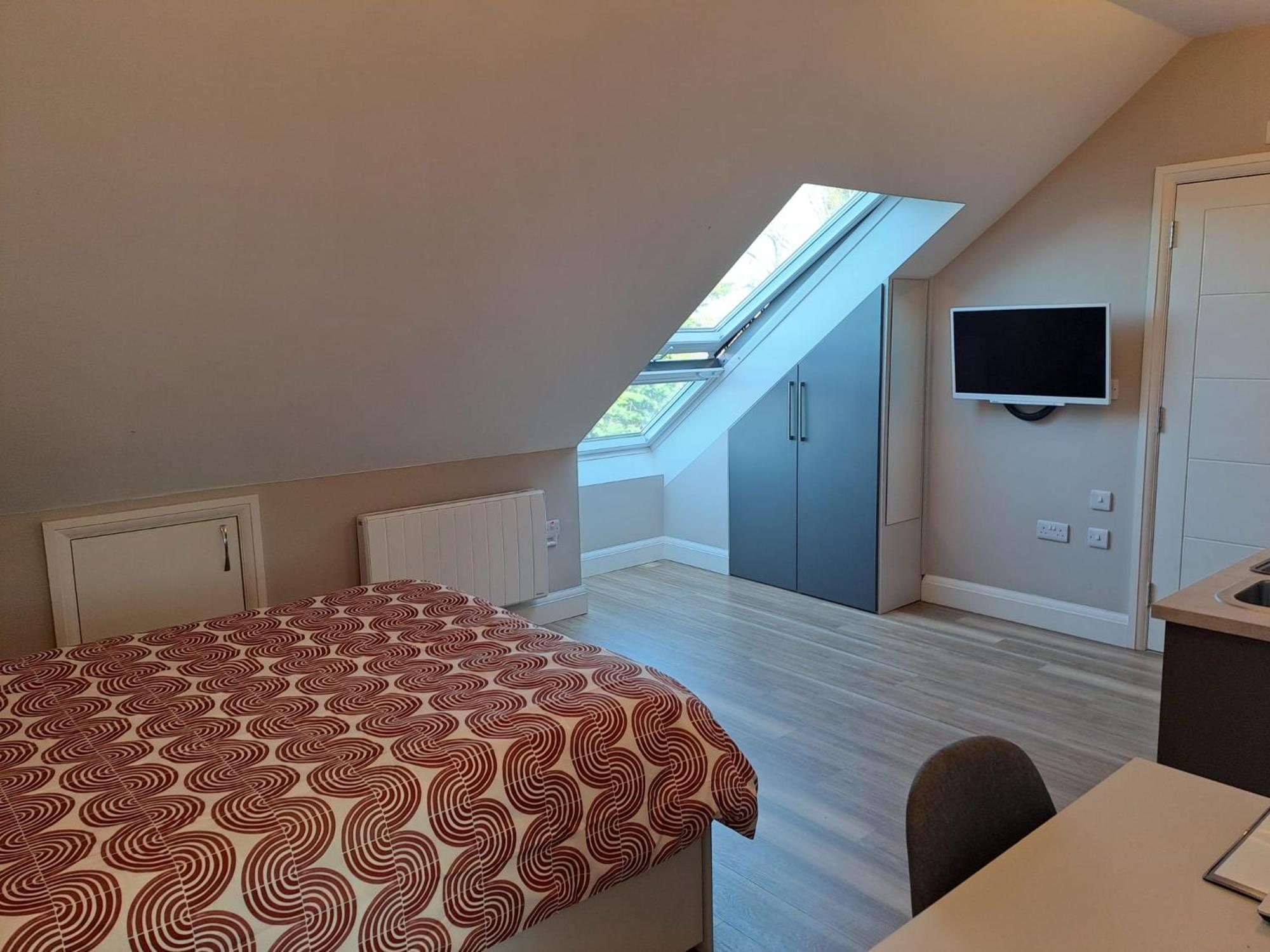 Sands House - Luxury Modern Studios With Secure Parking In Epsom, Surrey Oda fotoğraf